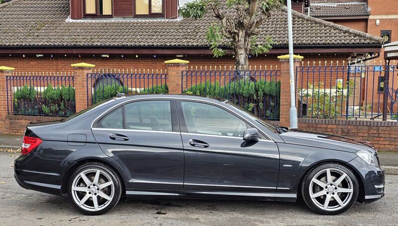 MERCEDES-BENZ C CLASS