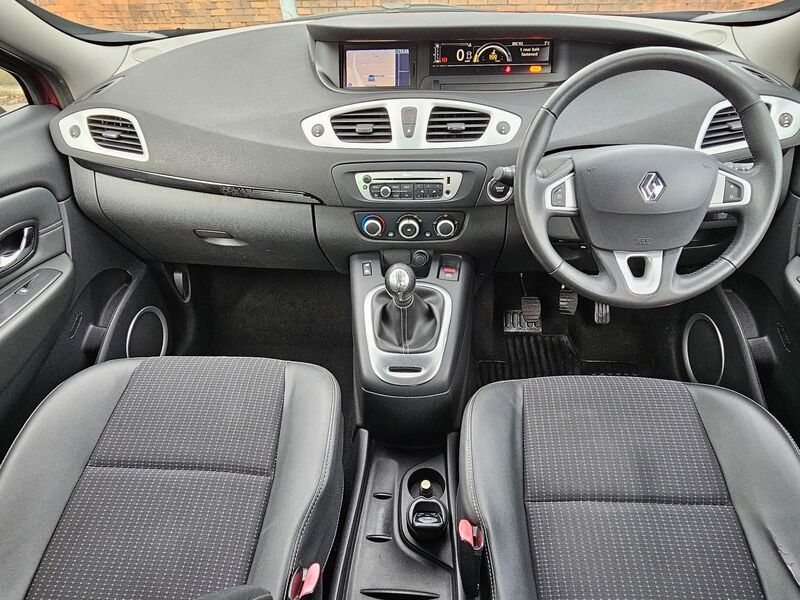 RENAULT SCENIC