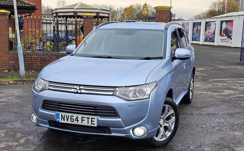 MITSUBISHI OUTLANDER