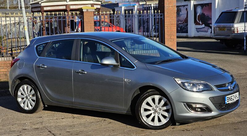 VAUXHALL ASTRA