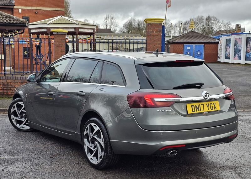 VAUXHALL INSIGNIA