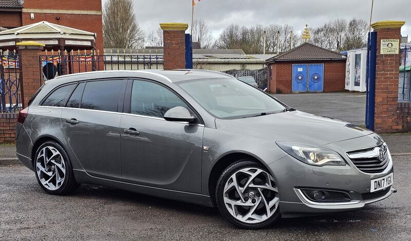 VAUXHALL INSIGNIA