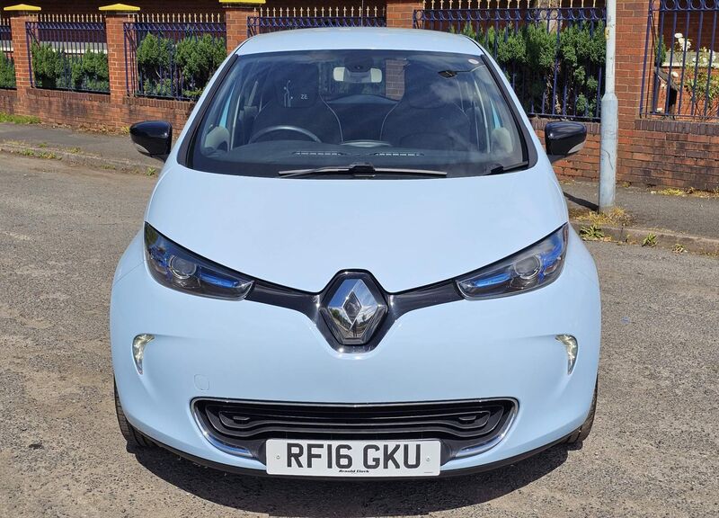 RENAULT ZOE