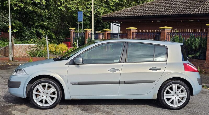 RENAULT MEGANE