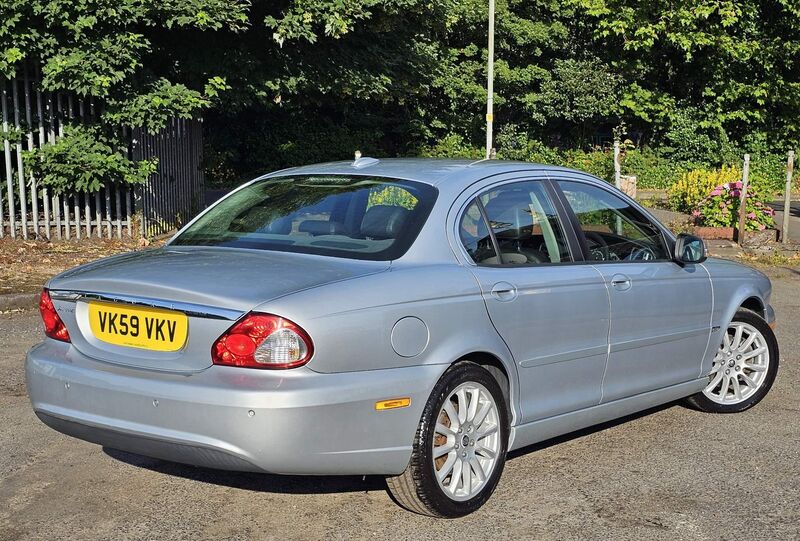 JAGUAR X-TYPE