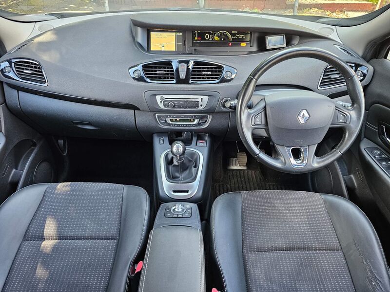 RENAULT SCENIC