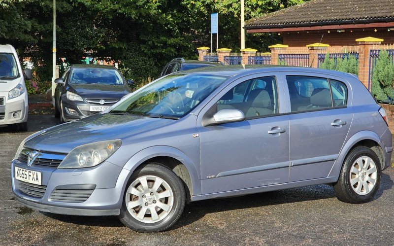 VAUXHALL ASTRA