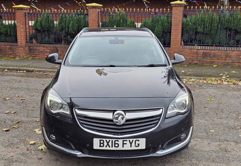 VAUXHALL INSIGNIA