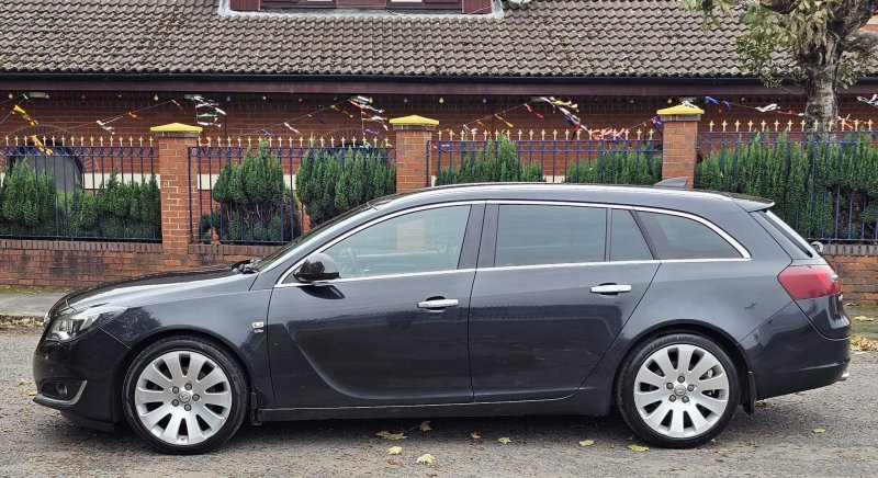 VAUXHALL INSIGNIA