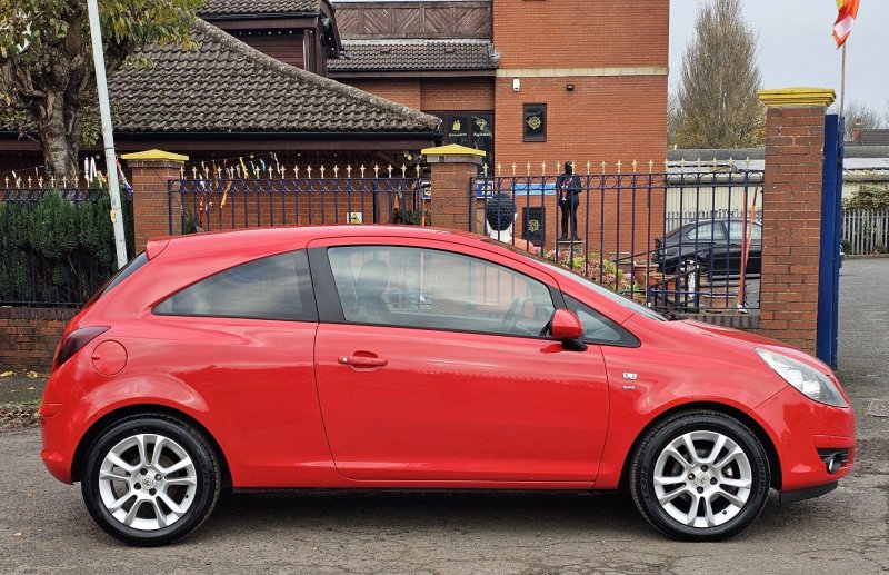 VAUXHALL CORSA