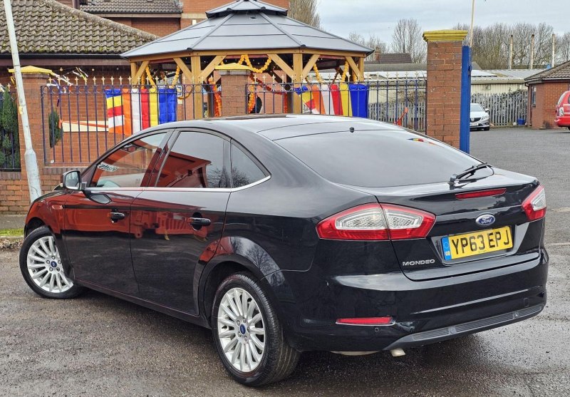 FORD MONDEO