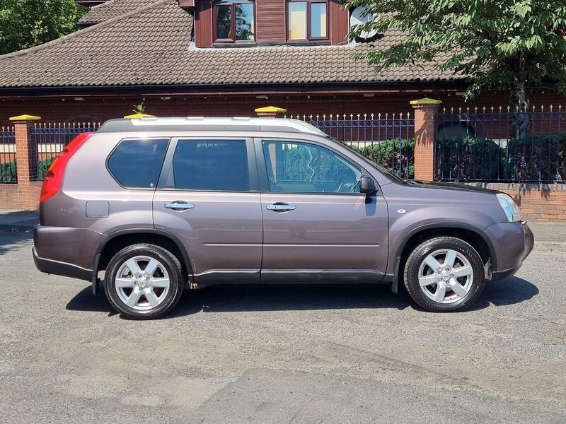 NISSAN X-TRAIL