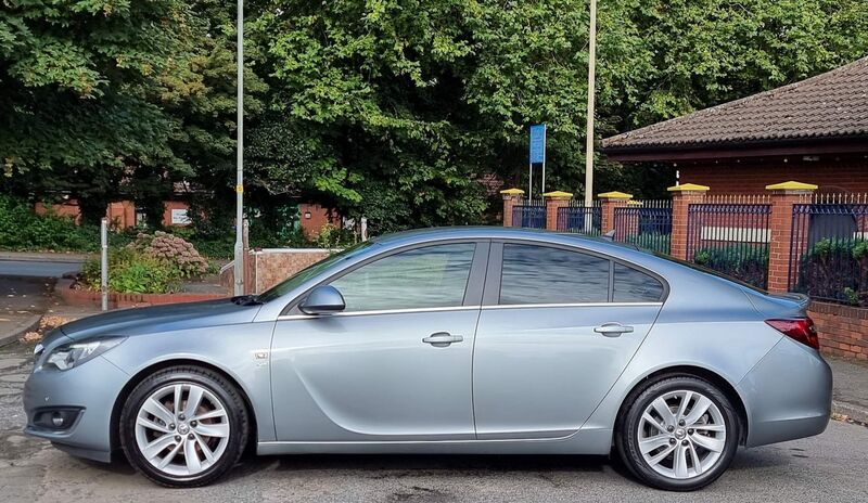 VAUXHALL INSIGNIA