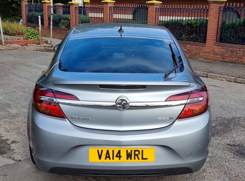 VAUXHALL INSIGNIA