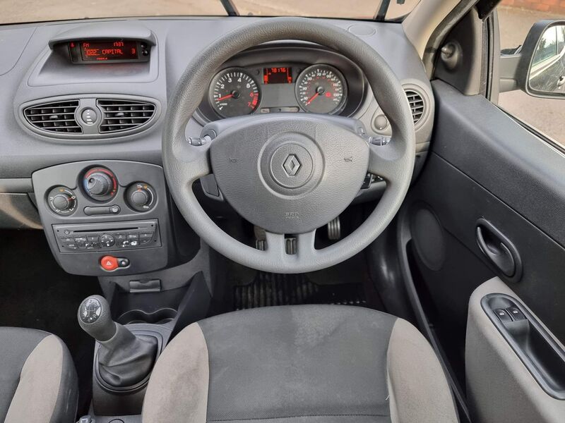 RENAULT CLIO