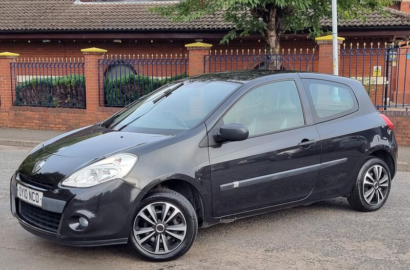 RENAULT CLIO