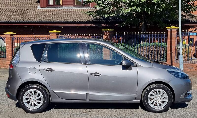 RENAULT SCENIC