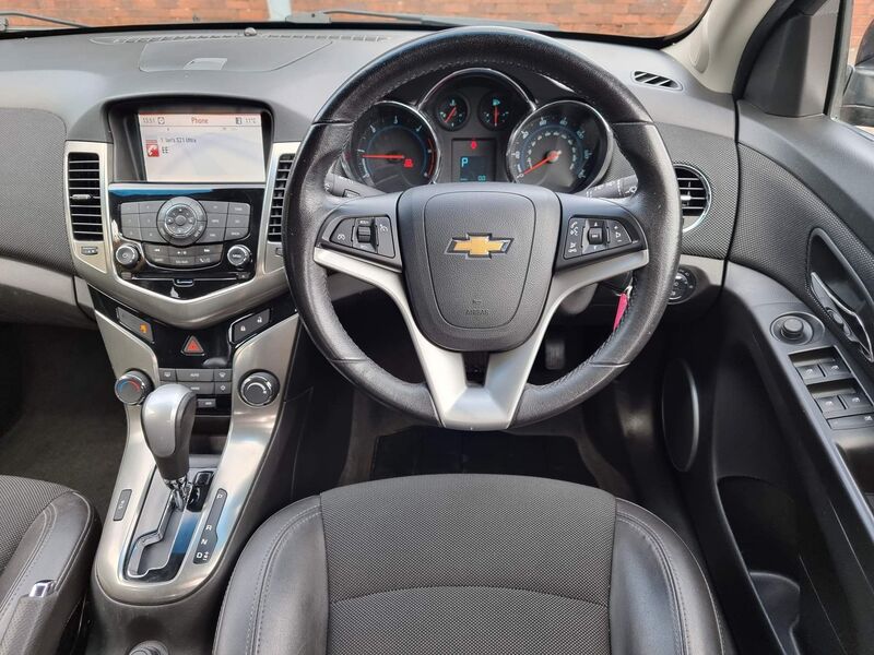 CHEVROLET CRUZE