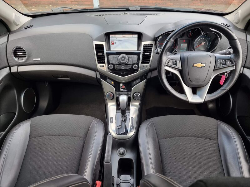 CHEVROLET CRUZE