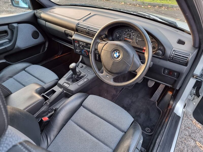 BMW 3 SERIES