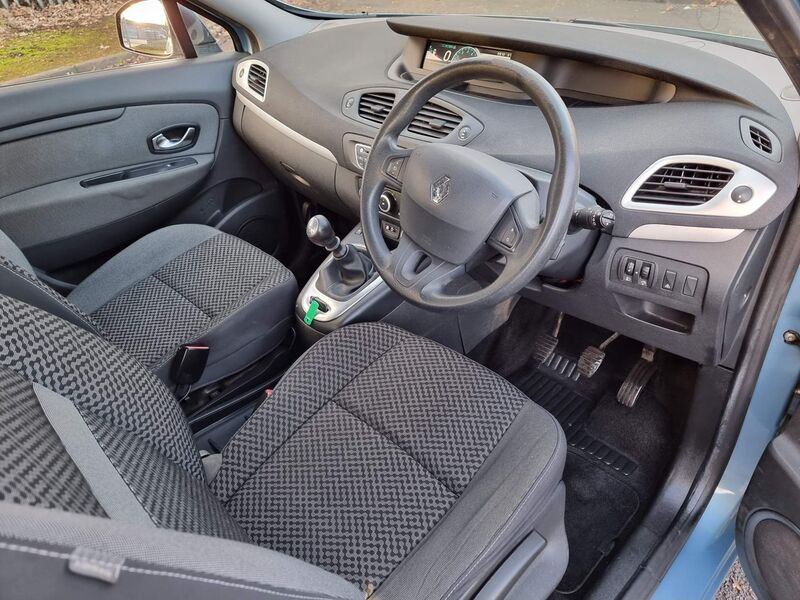 RENAULT SCENIC