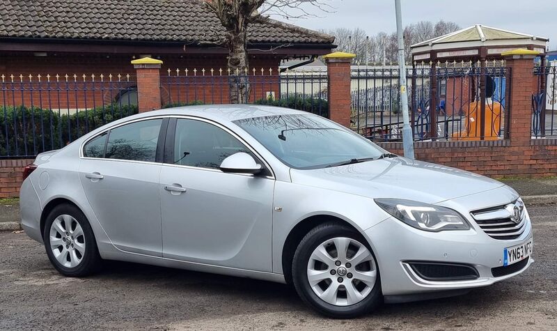 VAUXHALL INSIGNIA