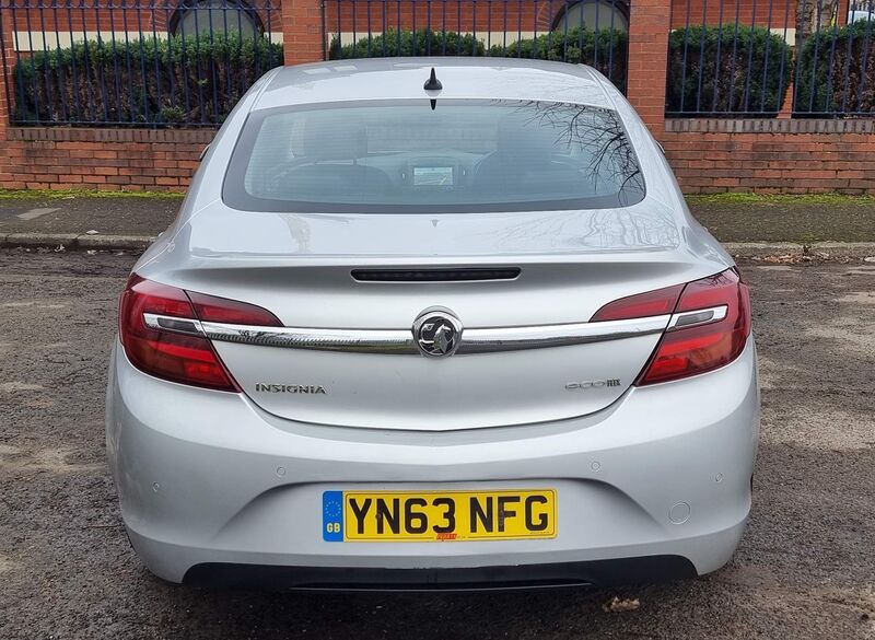 VAUXHALL INSIGNIA