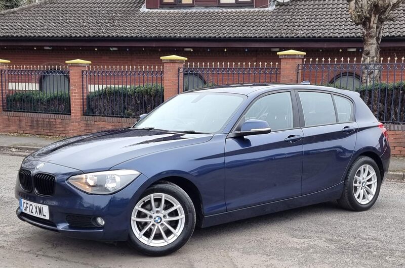 BMW 1 SERIES