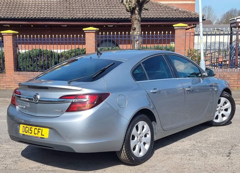 VAUXHALL INSIGNIA