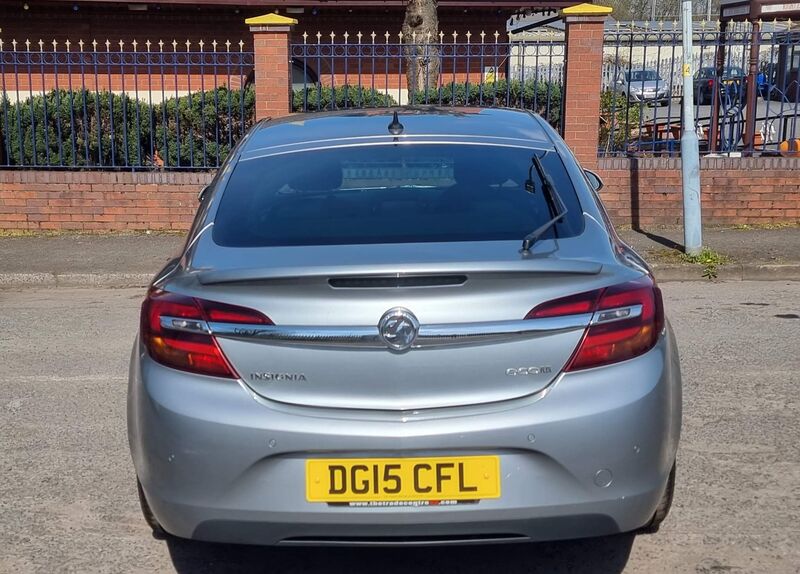 VAUXHALL INSIGNIA