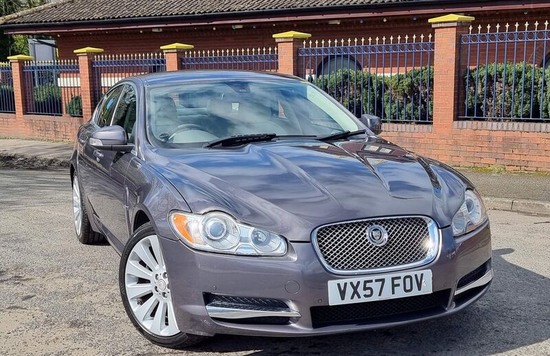 JAGUAR XF