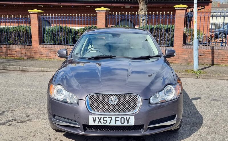 JAGUAR XF