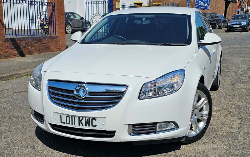 VAUXHALL INSIGNIA