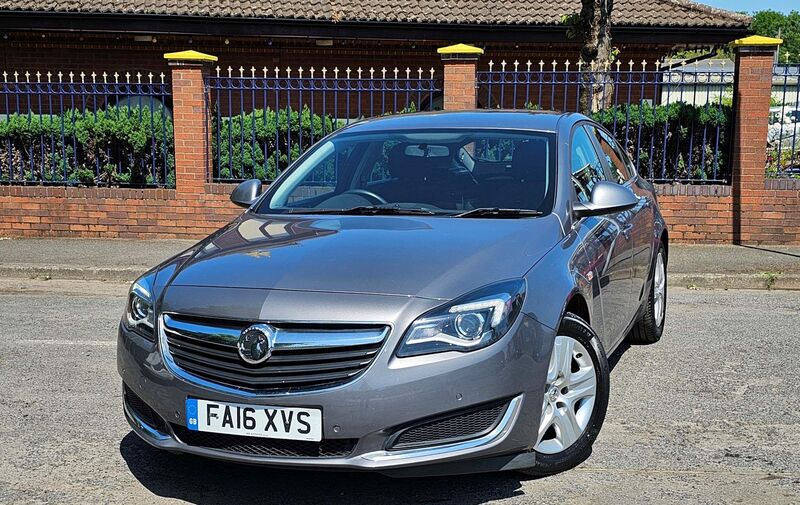 VAUXHALL INSIGNIA