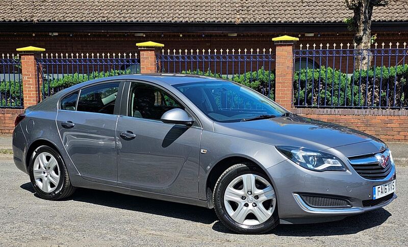 VAUXHALL INSIGNIA