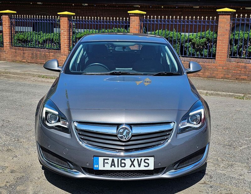 VAUXHALL INSIGNIA