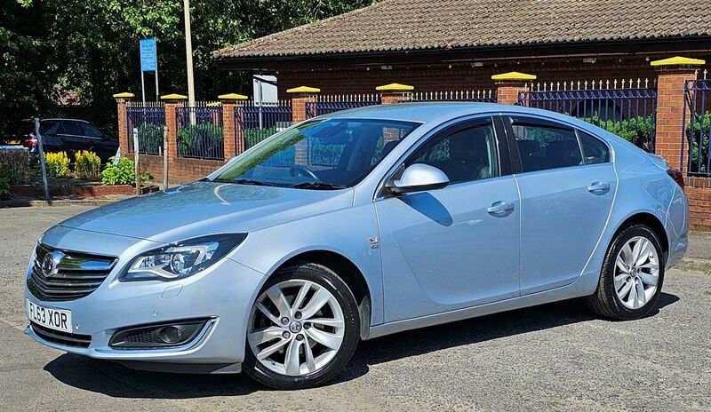 VAUXHALL INSIGNIA