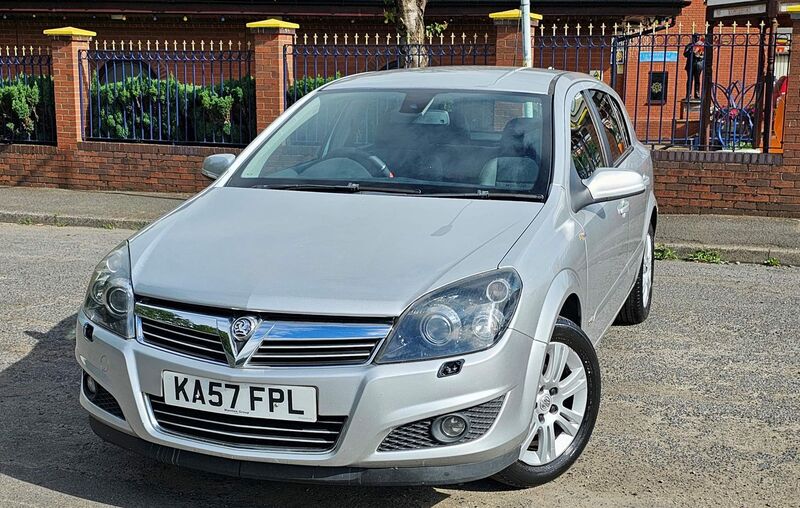 VAUXHALL ASTRA