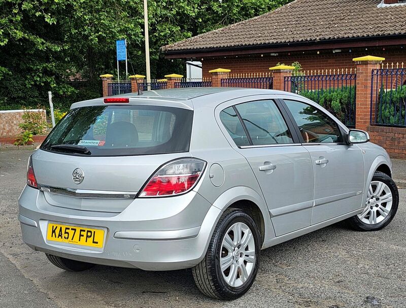 VAUXHALL ASTRA