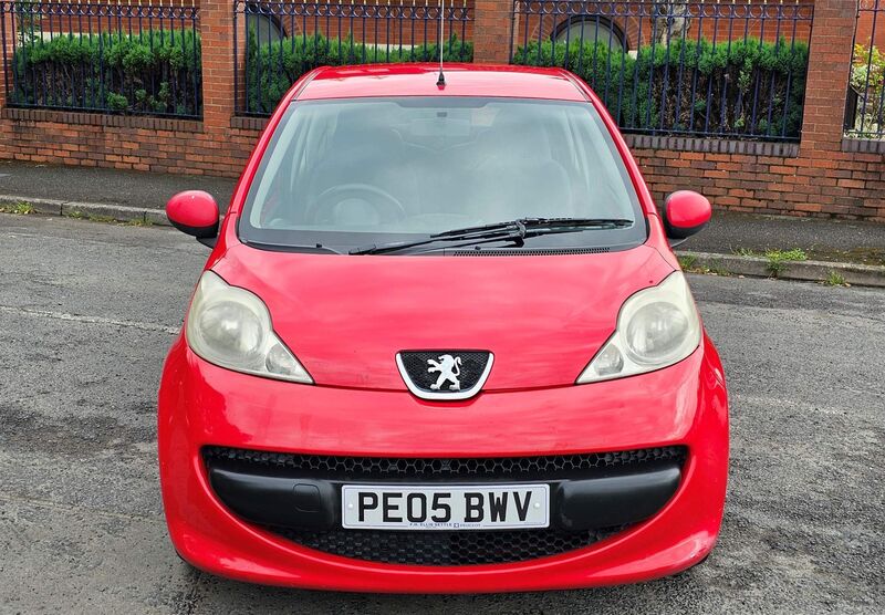 PEUGEOT 107