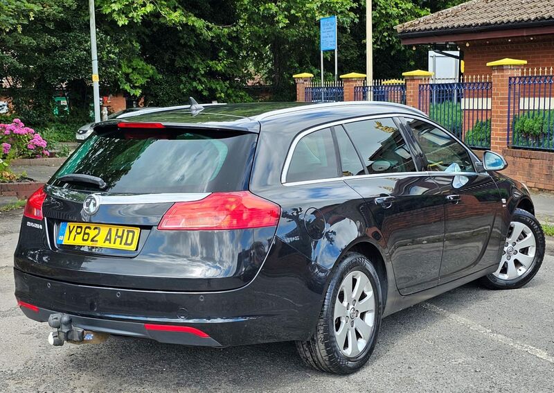 VAUXHALL INSIGNIA