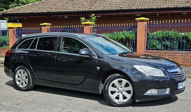 VAUXHALL INSIGNIA