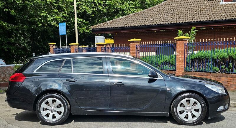 VAUXHALL INSIGNIA