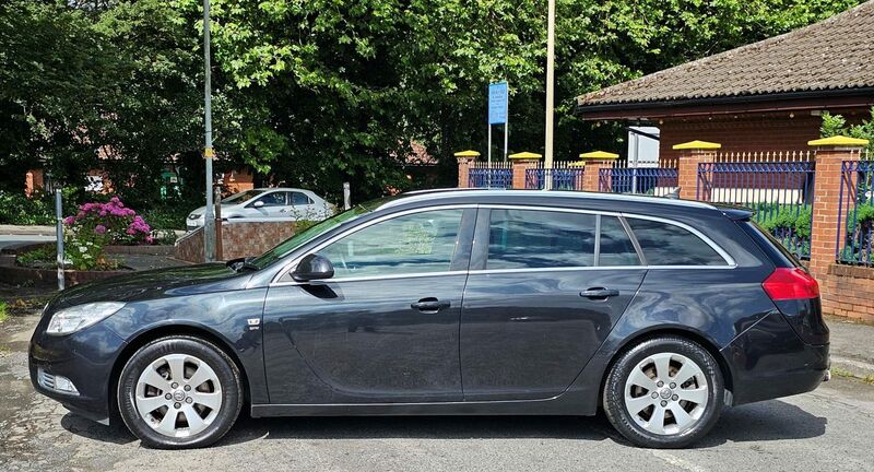 VAUXHALL INSIGNIA