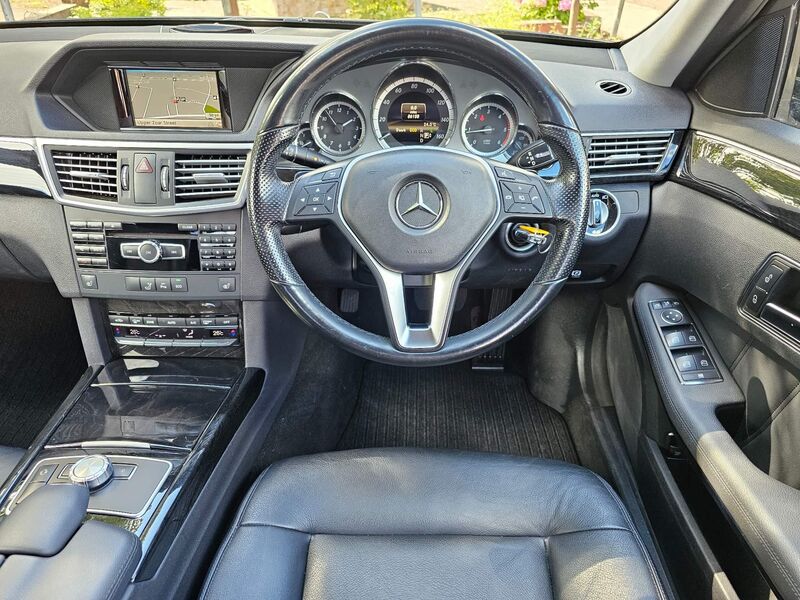 MERCEDES-BENZ E CLASS