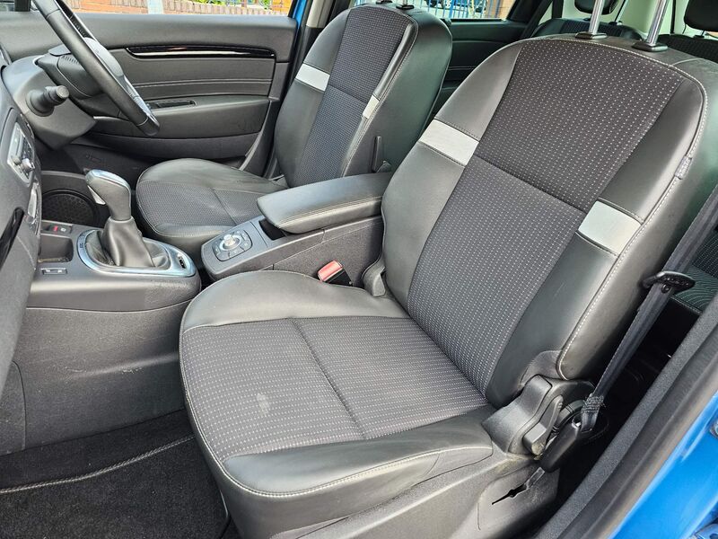 RENAULT SCENIC