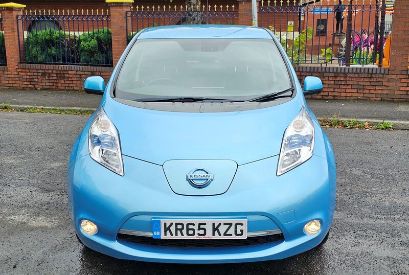 NISSAN LEAF